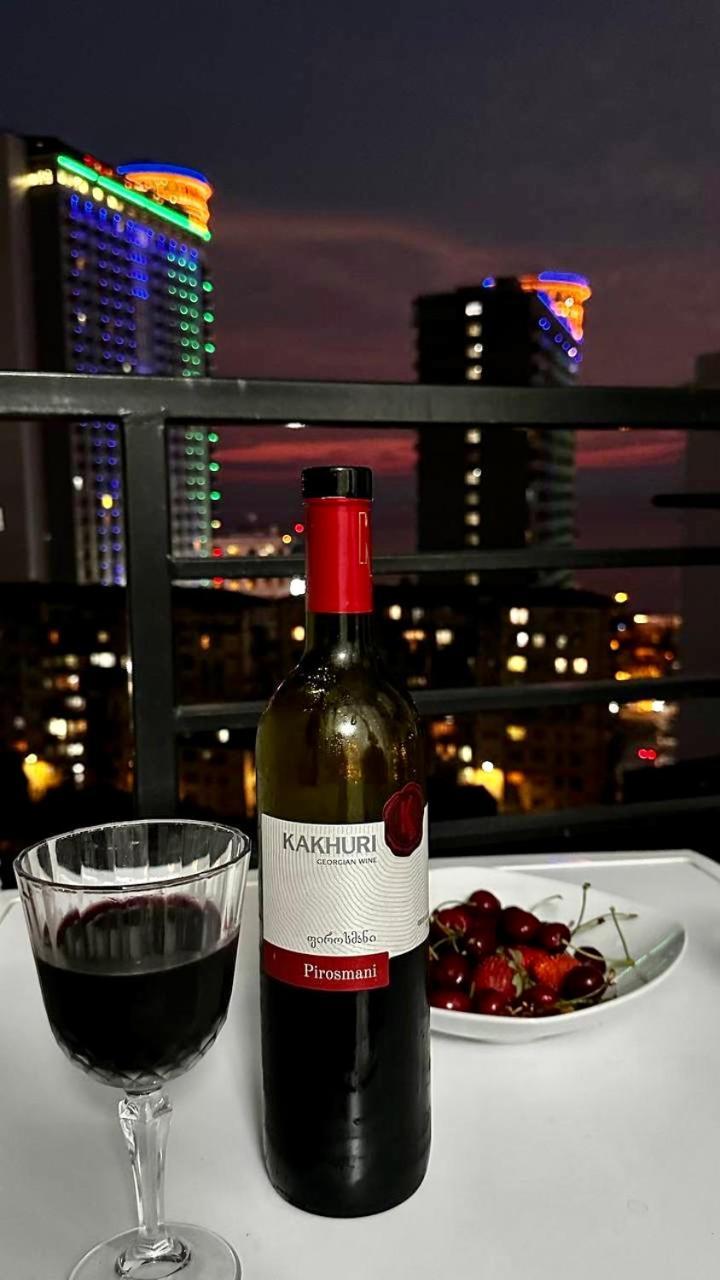 Pirosmani 18D, 14 Floor Batumi Exterior foto